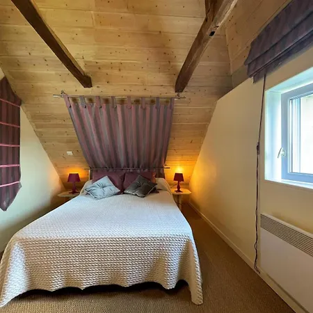 Holiday home Chez Daude Precilhon